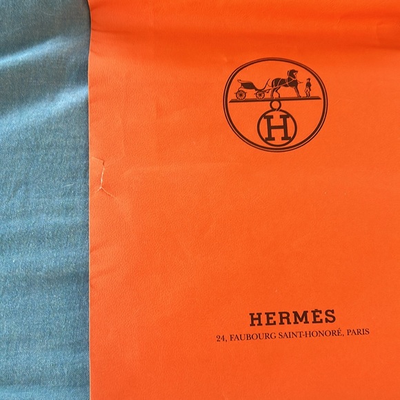 Hermès shopping bags, gift box and ribbons - Picture 5 of 6